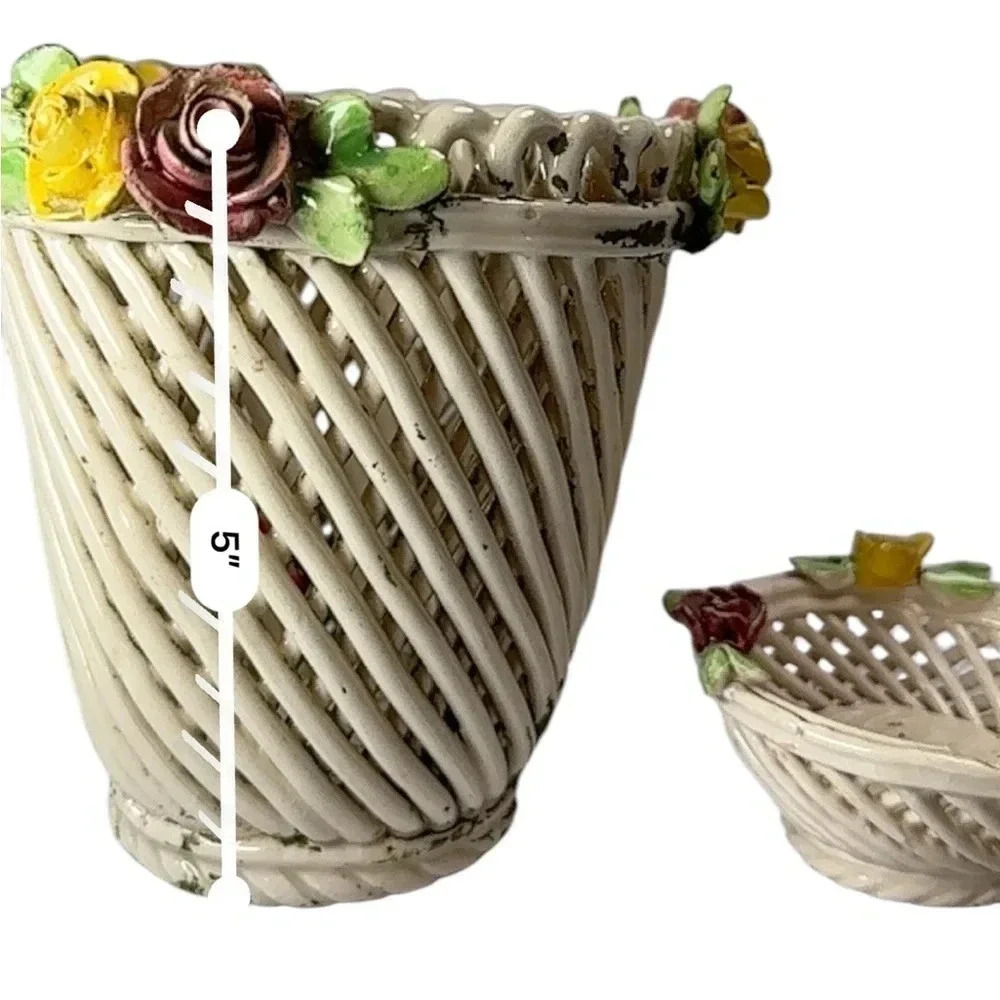 Capodimonte Vintage Art Woven Rope Vase Italy. White w/ Yellow & Red Roses Set - Picture 8 of 11